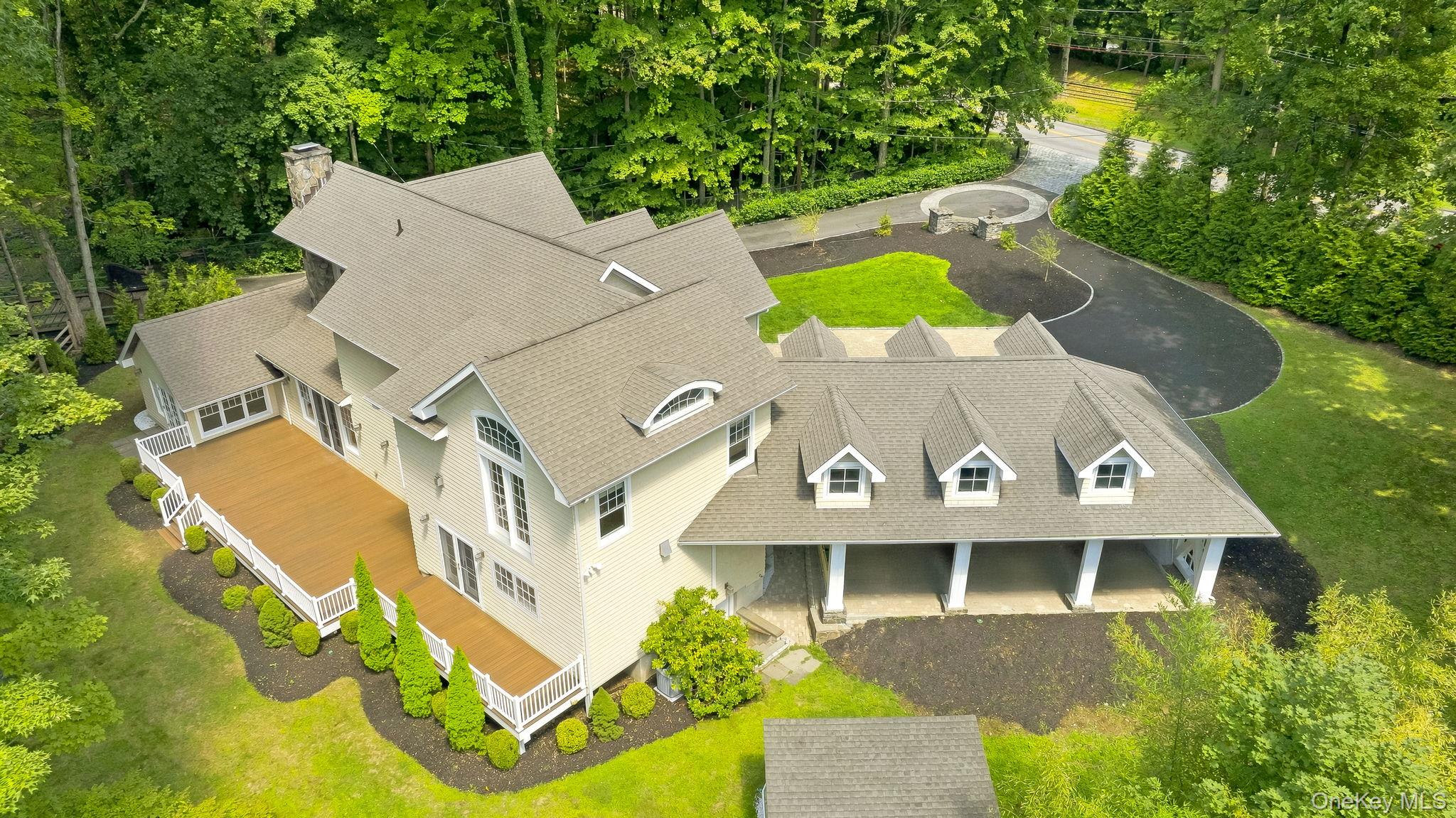 Photo 4 of this property