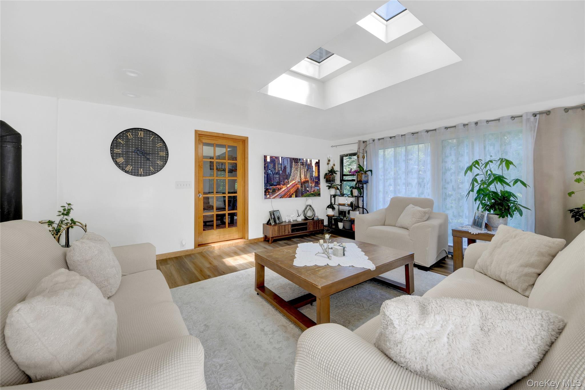 Photo 5 of this property