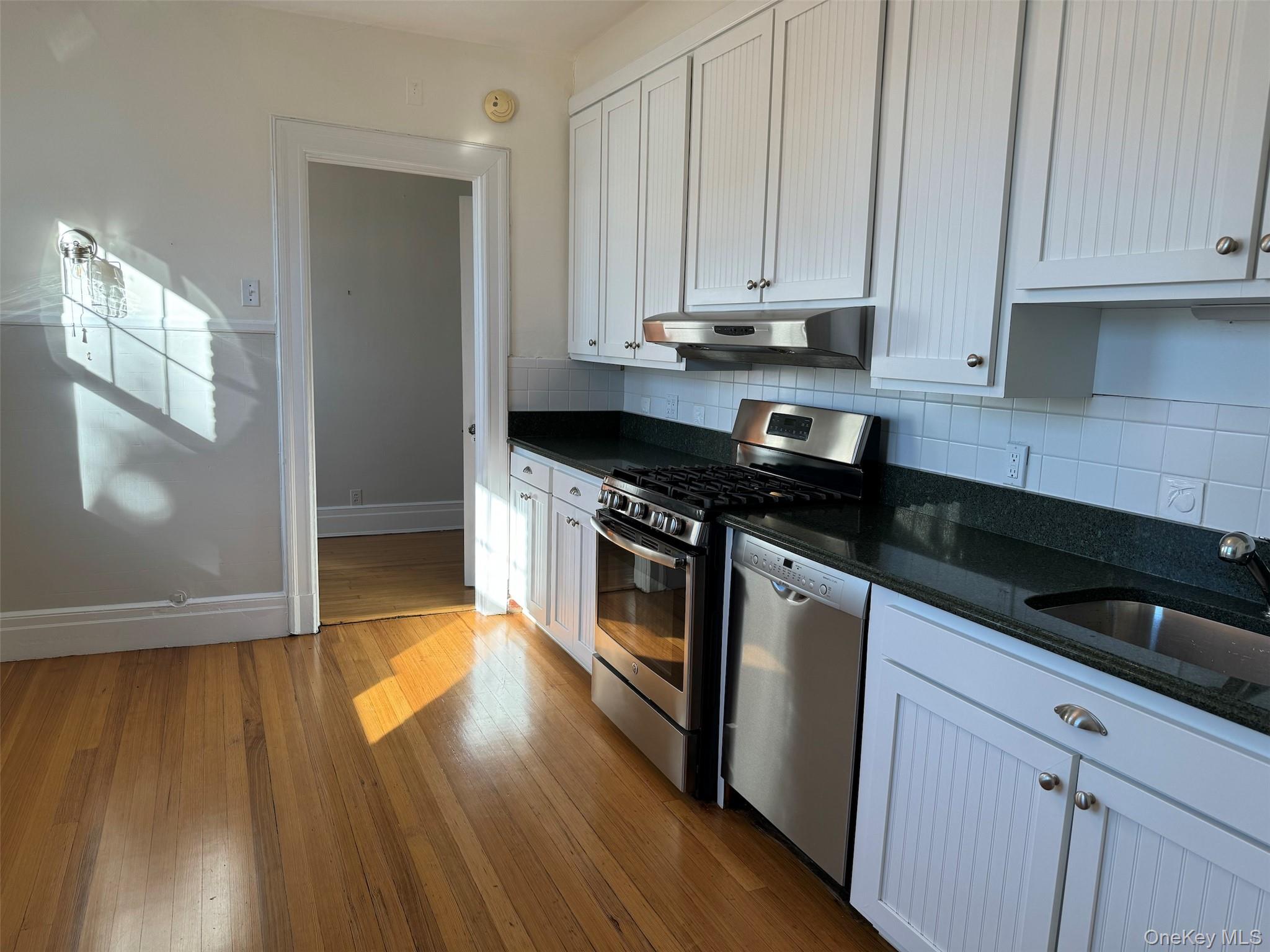Photo 6 of this property