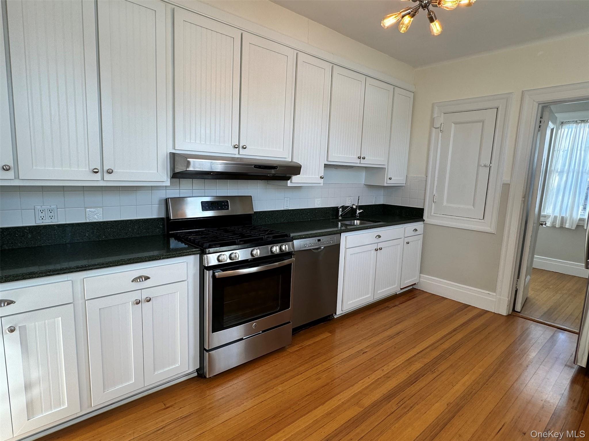 Photo 4 of this property