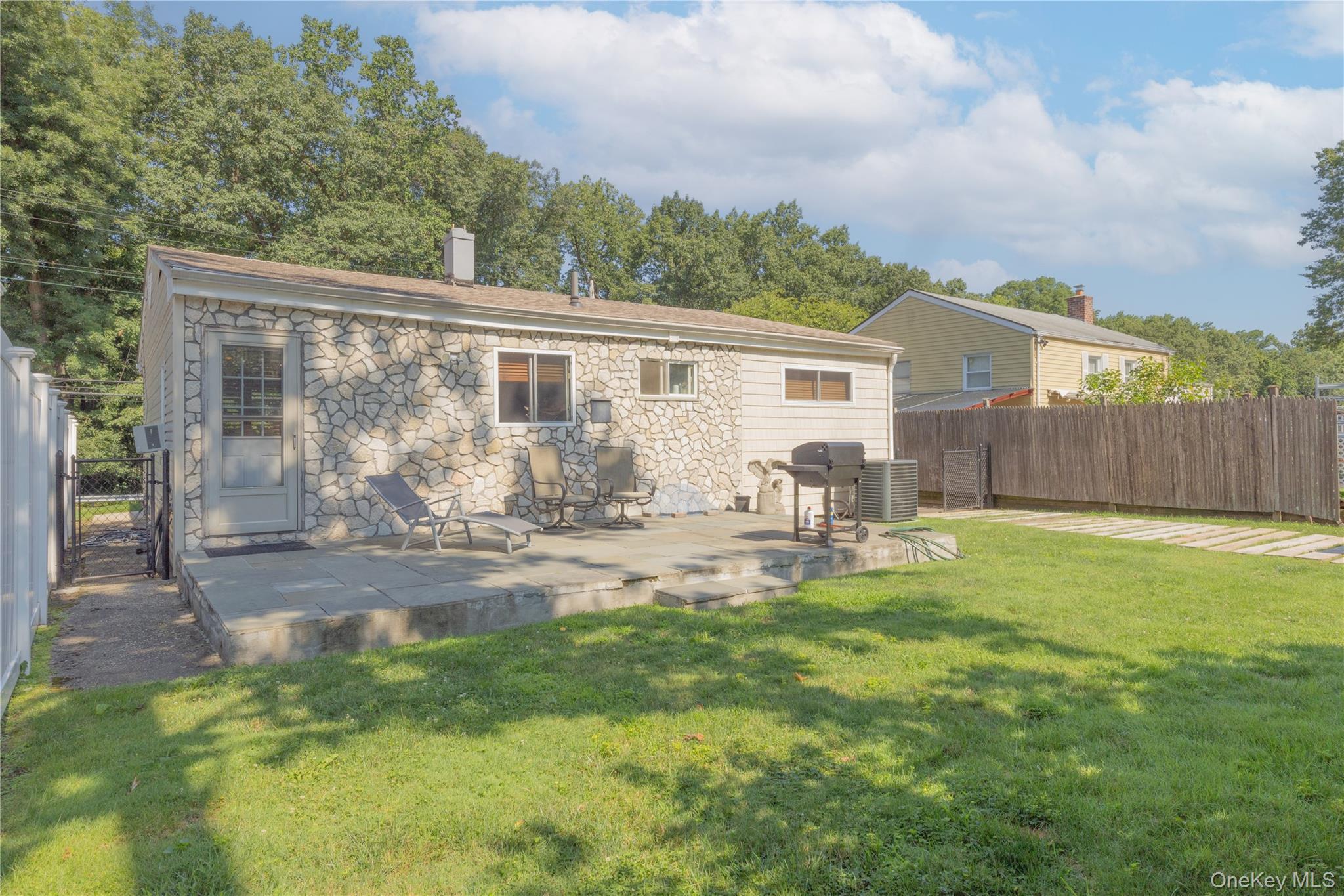 Photo 6 of this property