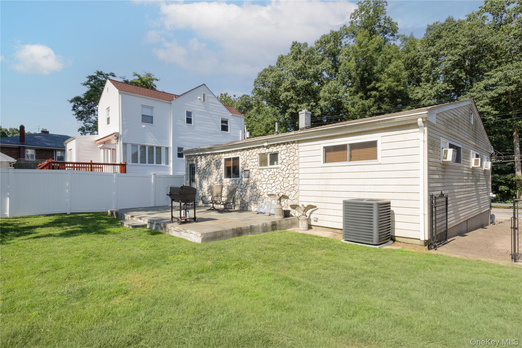 Photo 7 of this property