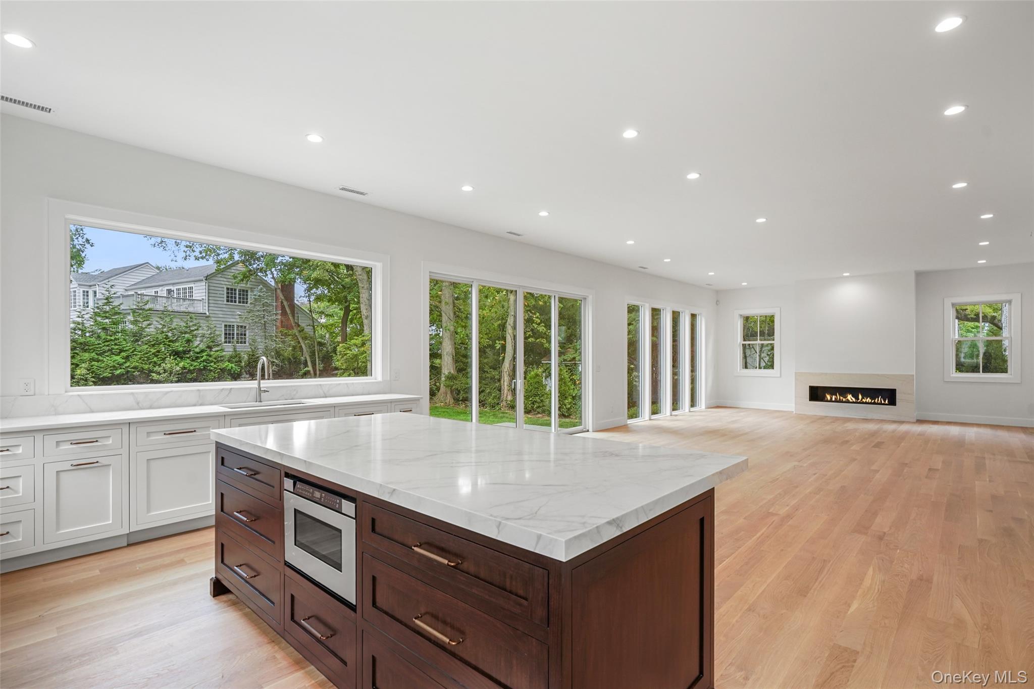 Photo 4 of this property