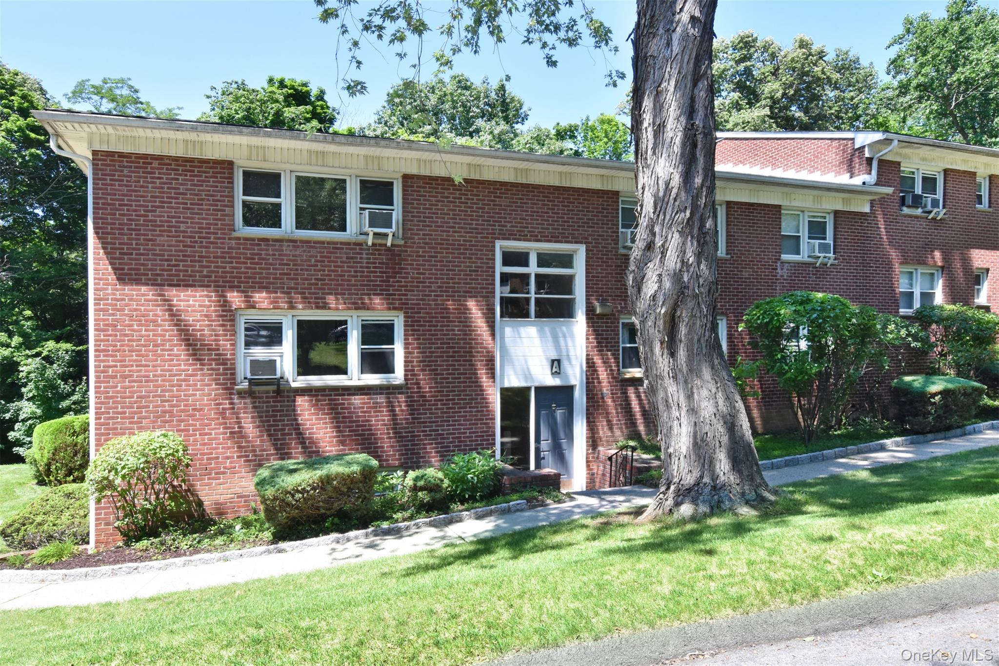 Rare 3bdr/2bth in award-winning Irvington schools. Fully renovated wit...