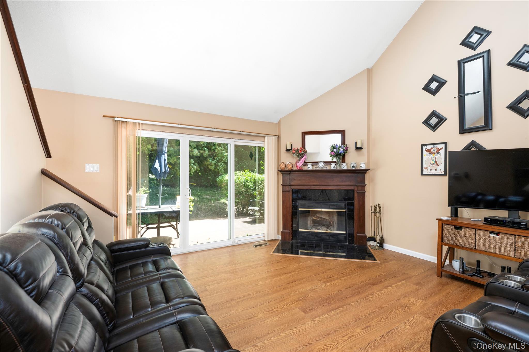 Photo 3 of this property
