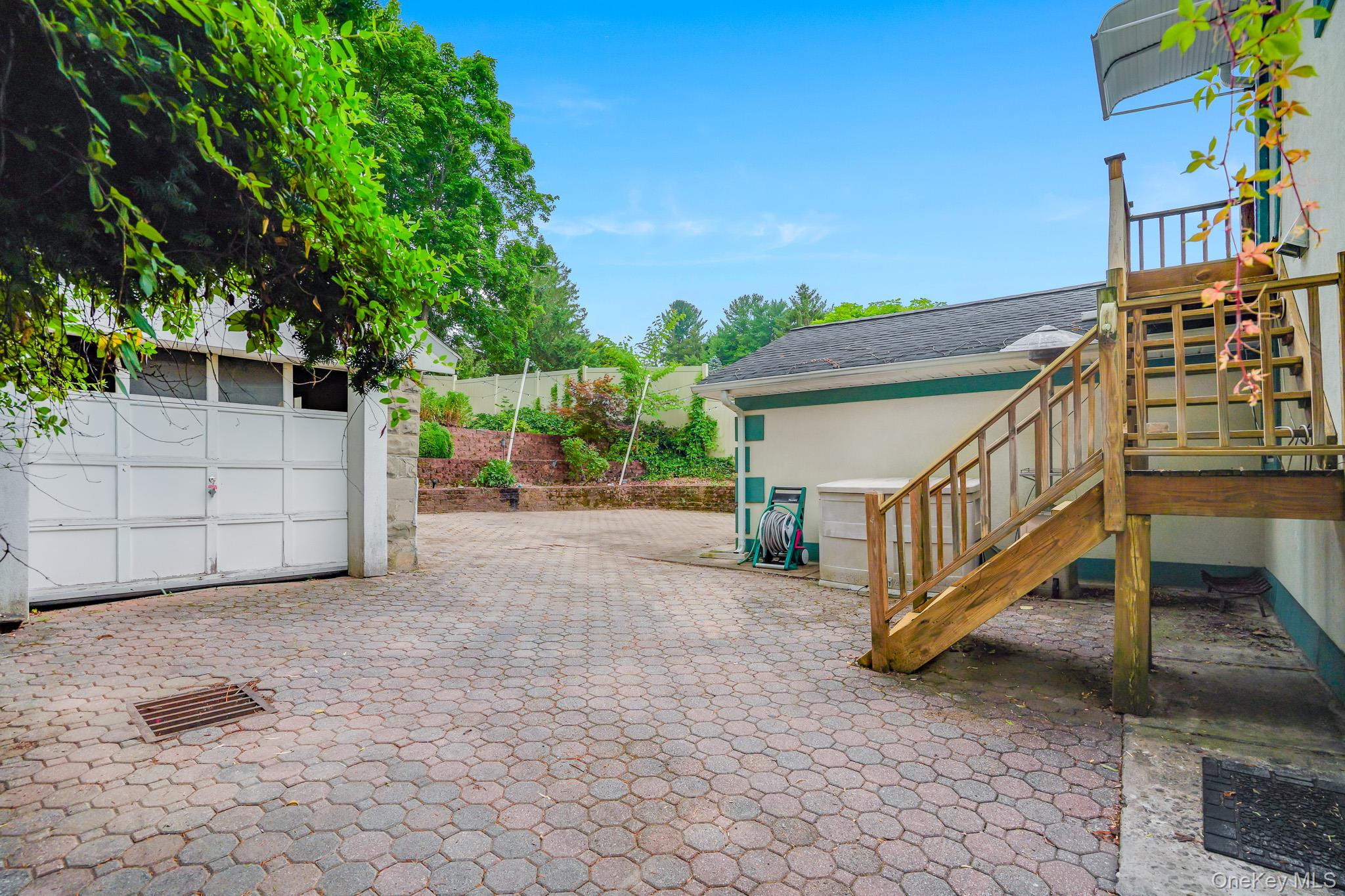Photo 33 of this property