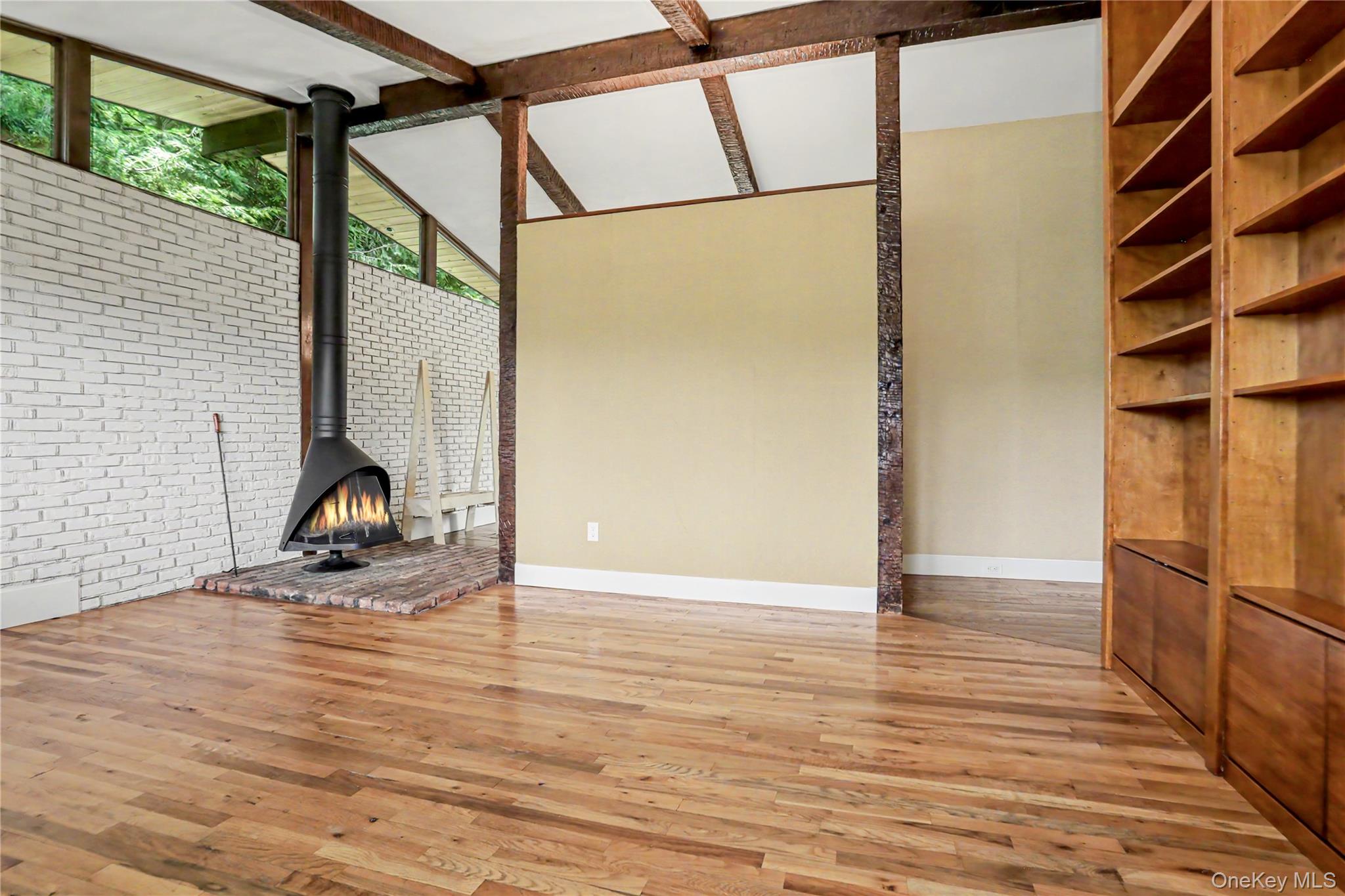 Photo 4 of this property