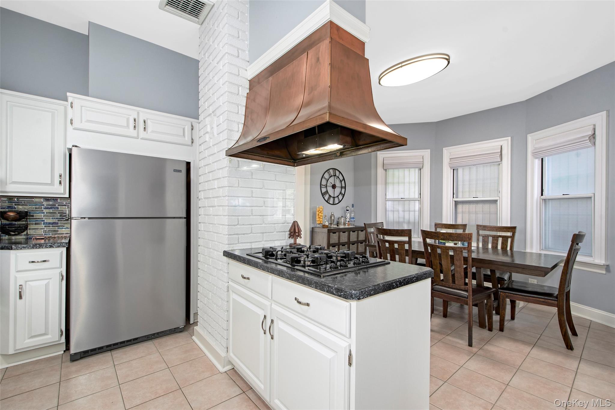 Photo 9 of this property
