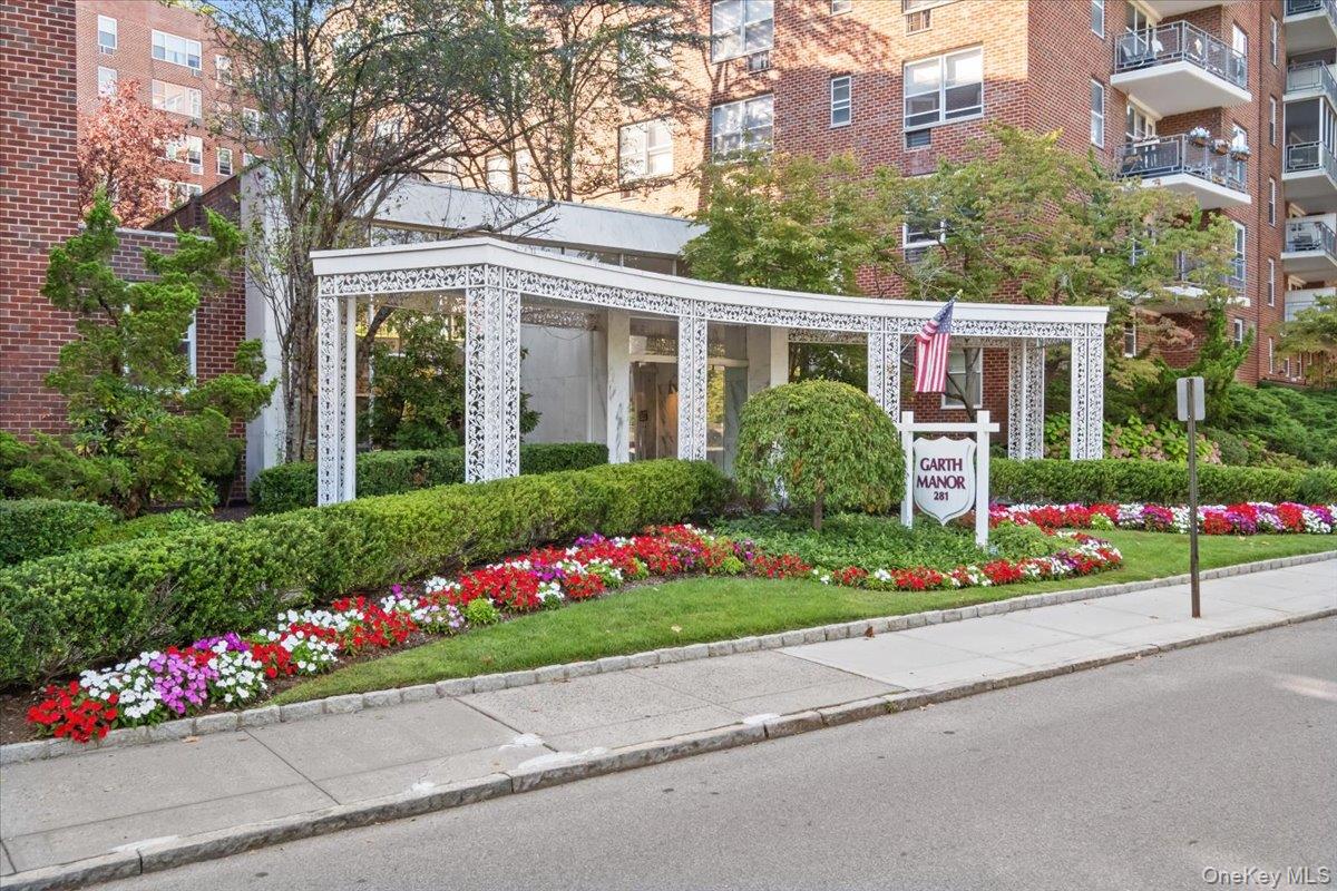 Situated within the sought-after Garth Manor cooperative community, th...