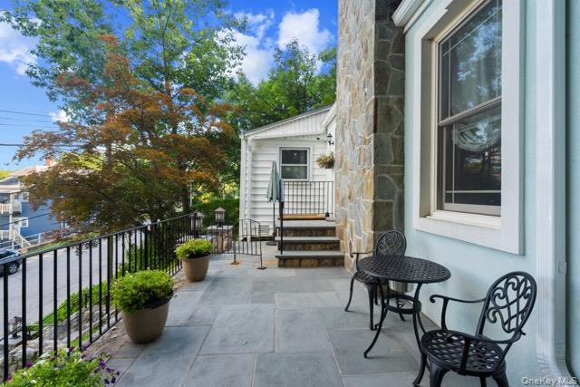 Photo 3 of this property
