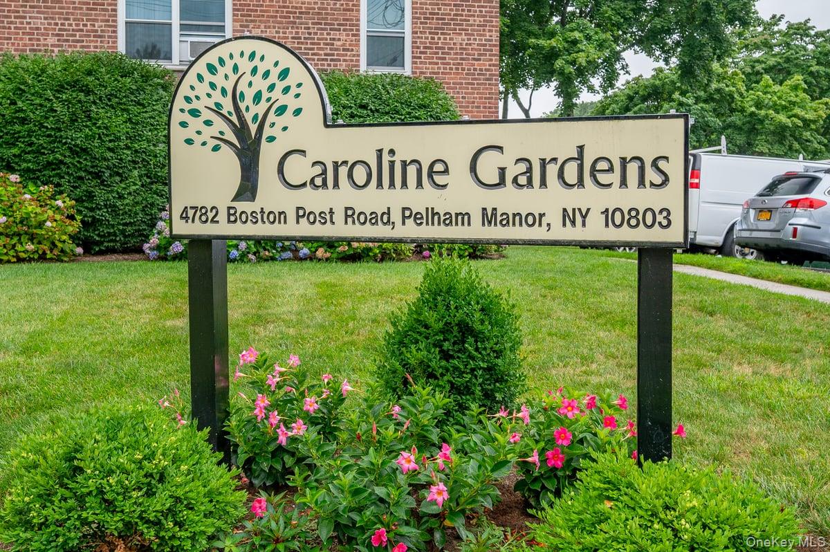 Caroline Gardens is a wonderful small complex in Pelham Manor.  Near s...