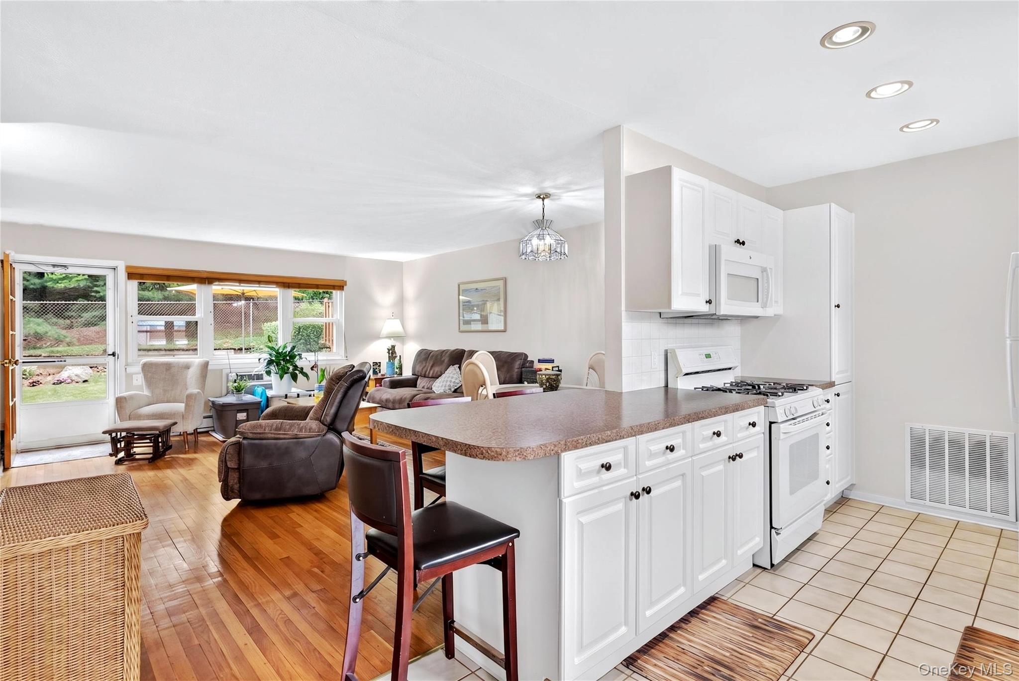 Photo 4 of this property