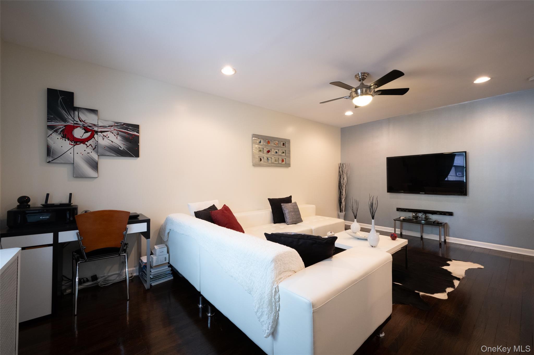 Photo 7 of this property