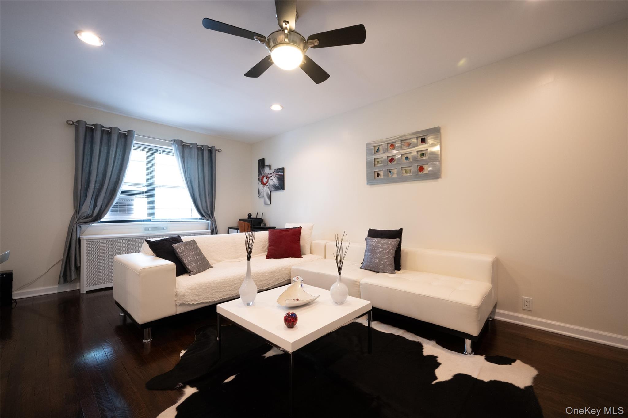 Photo 4 of this property