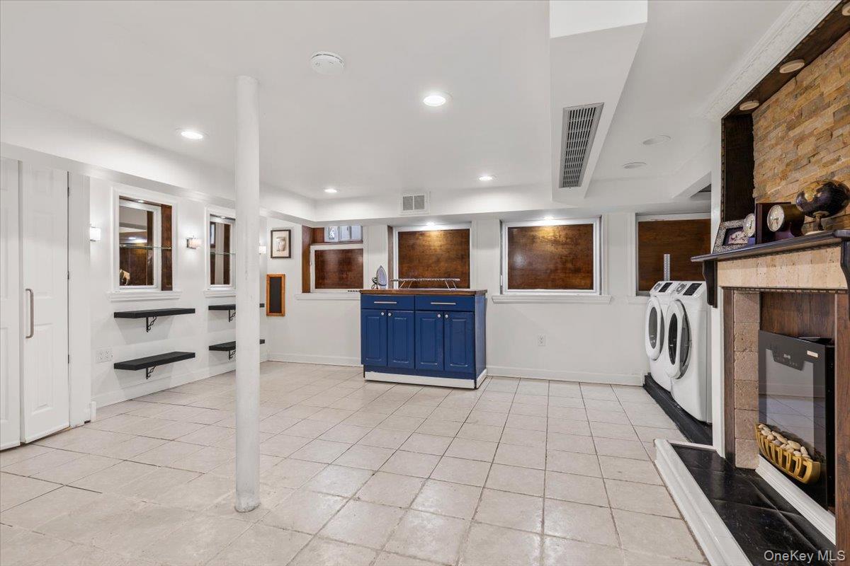 Photo 33 of this property