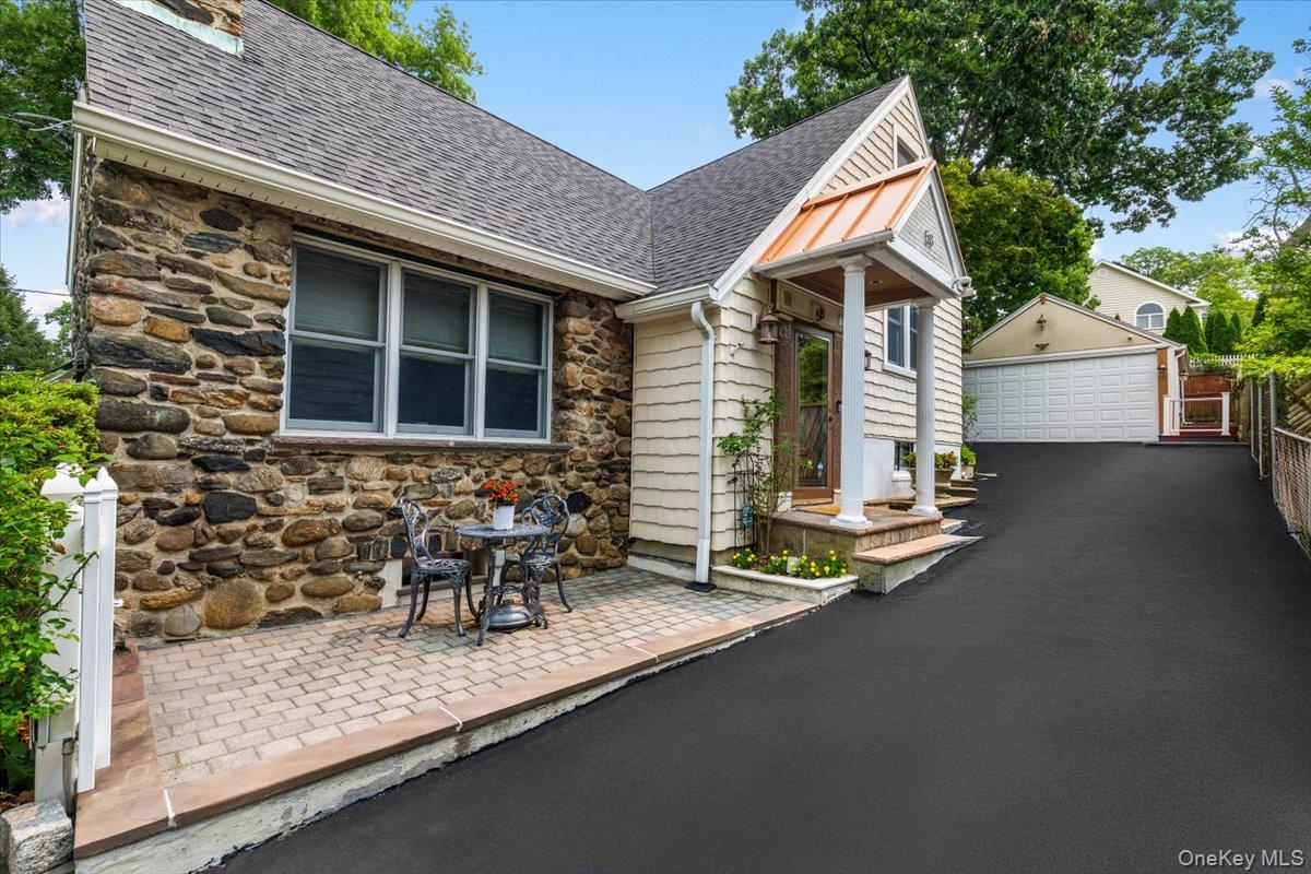 Photo 5 of this property