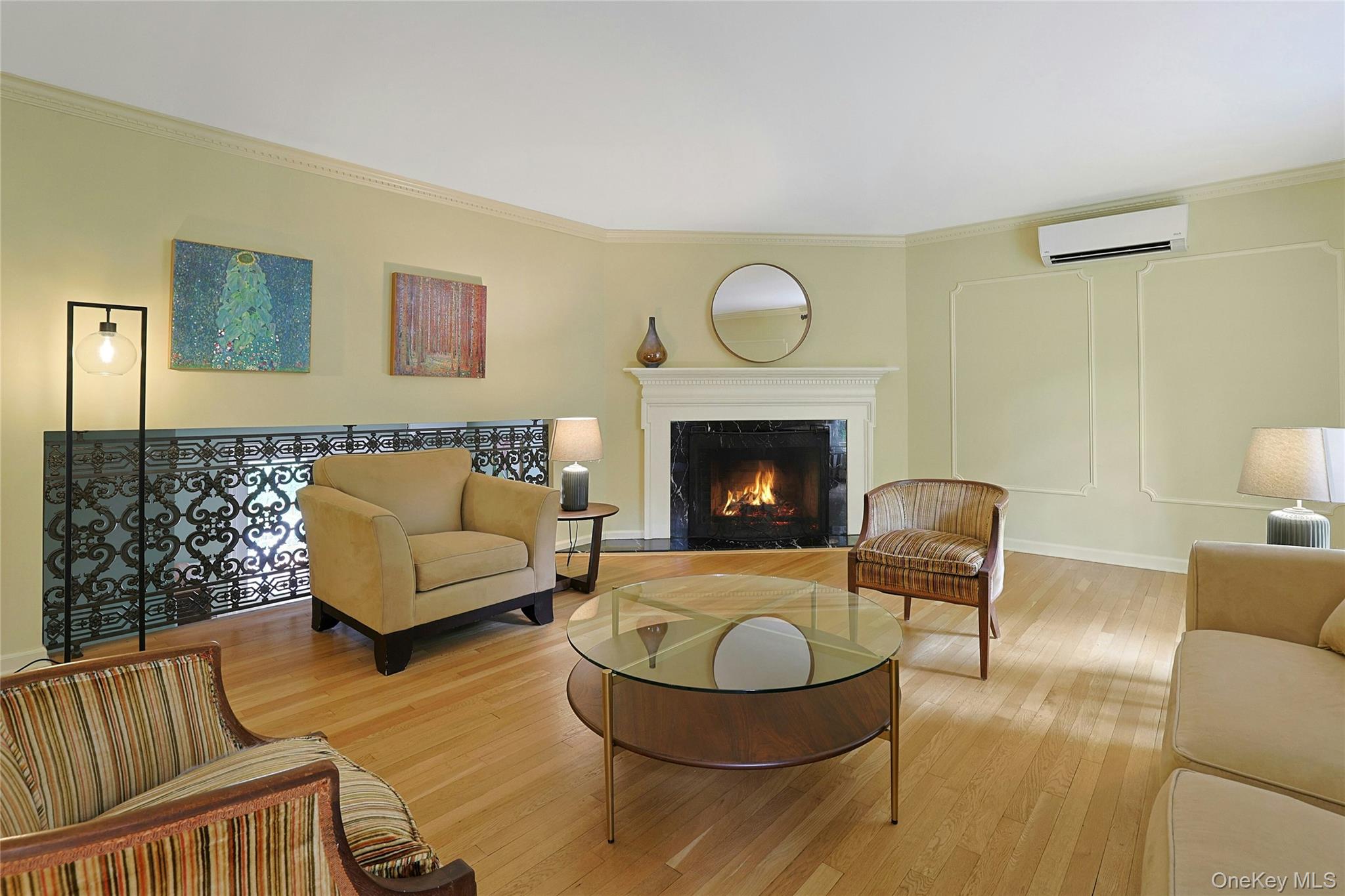 Photo 4 of this property