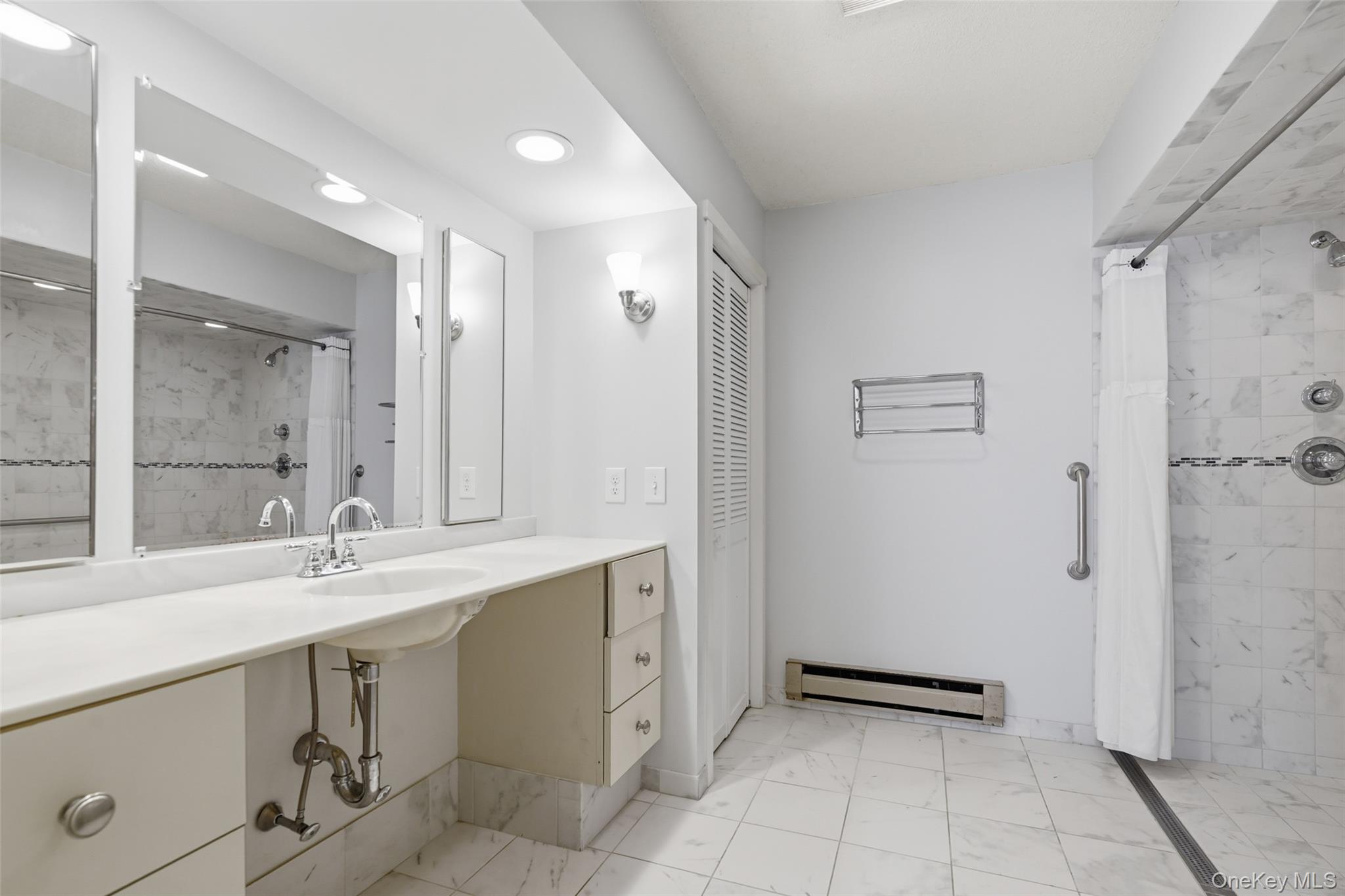 Photo 6 of this property