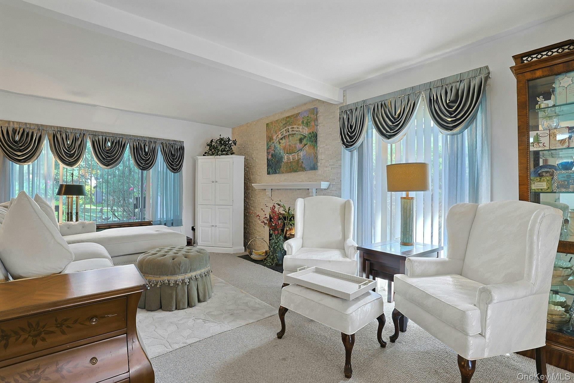 Photo 4 of this property