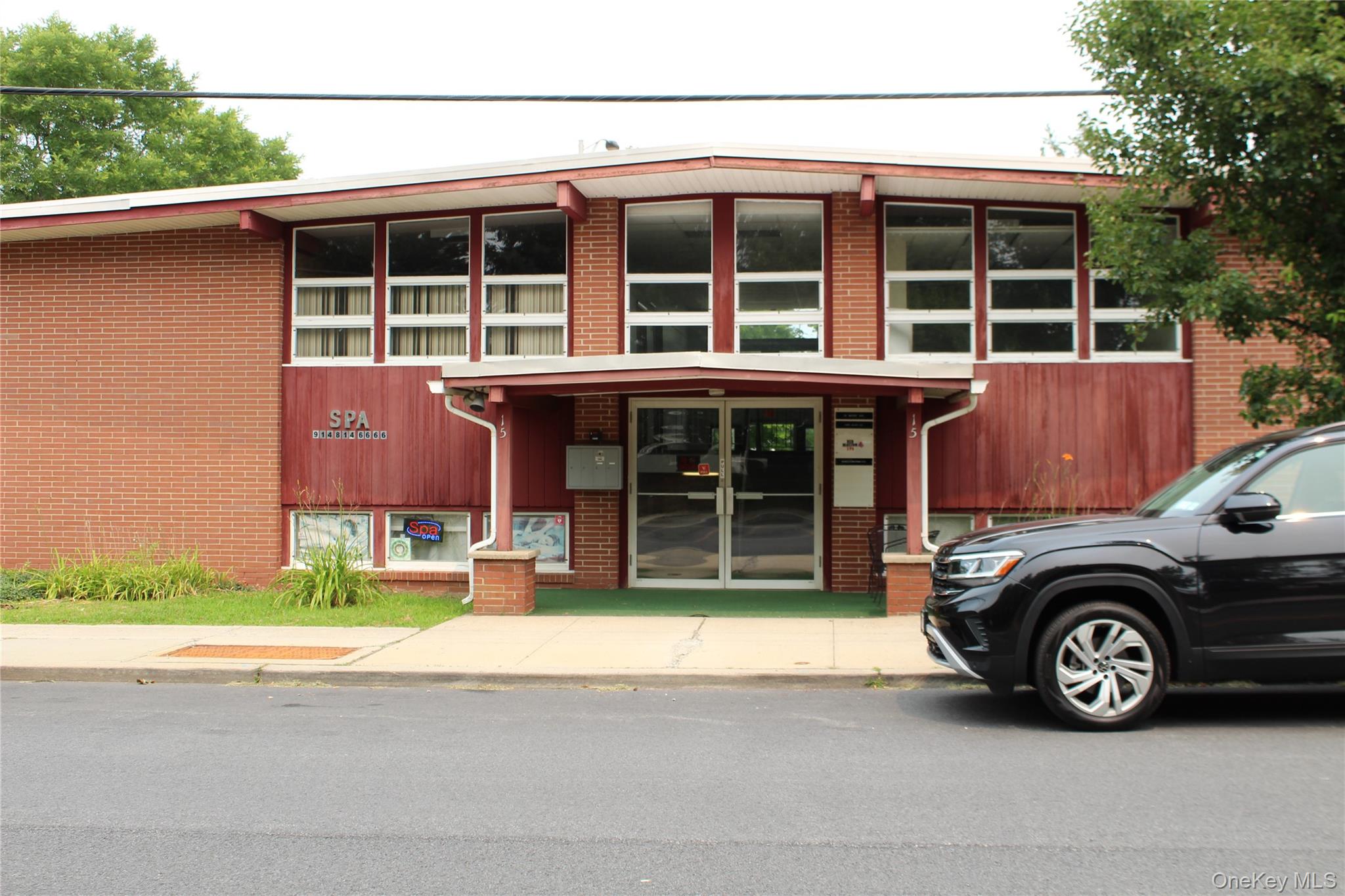 Nice space near Northern Westchester Hospital. Great for therapist, ac...