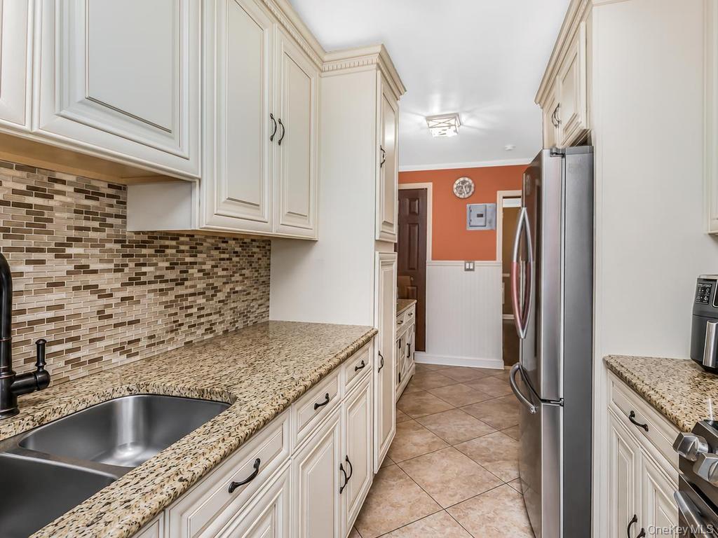 Photo 6 of this property
