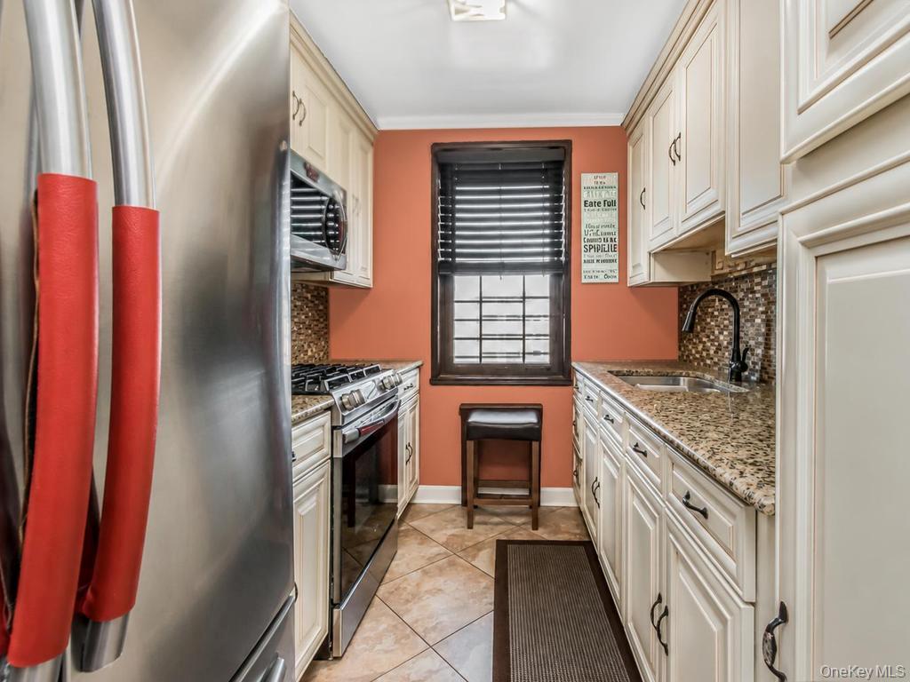 Photo 4 of this property