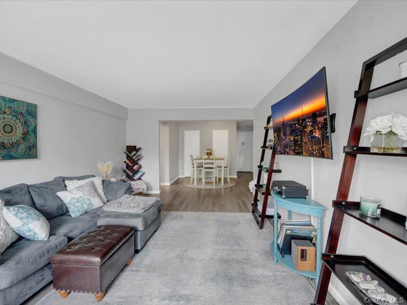 Photo 6 of this property