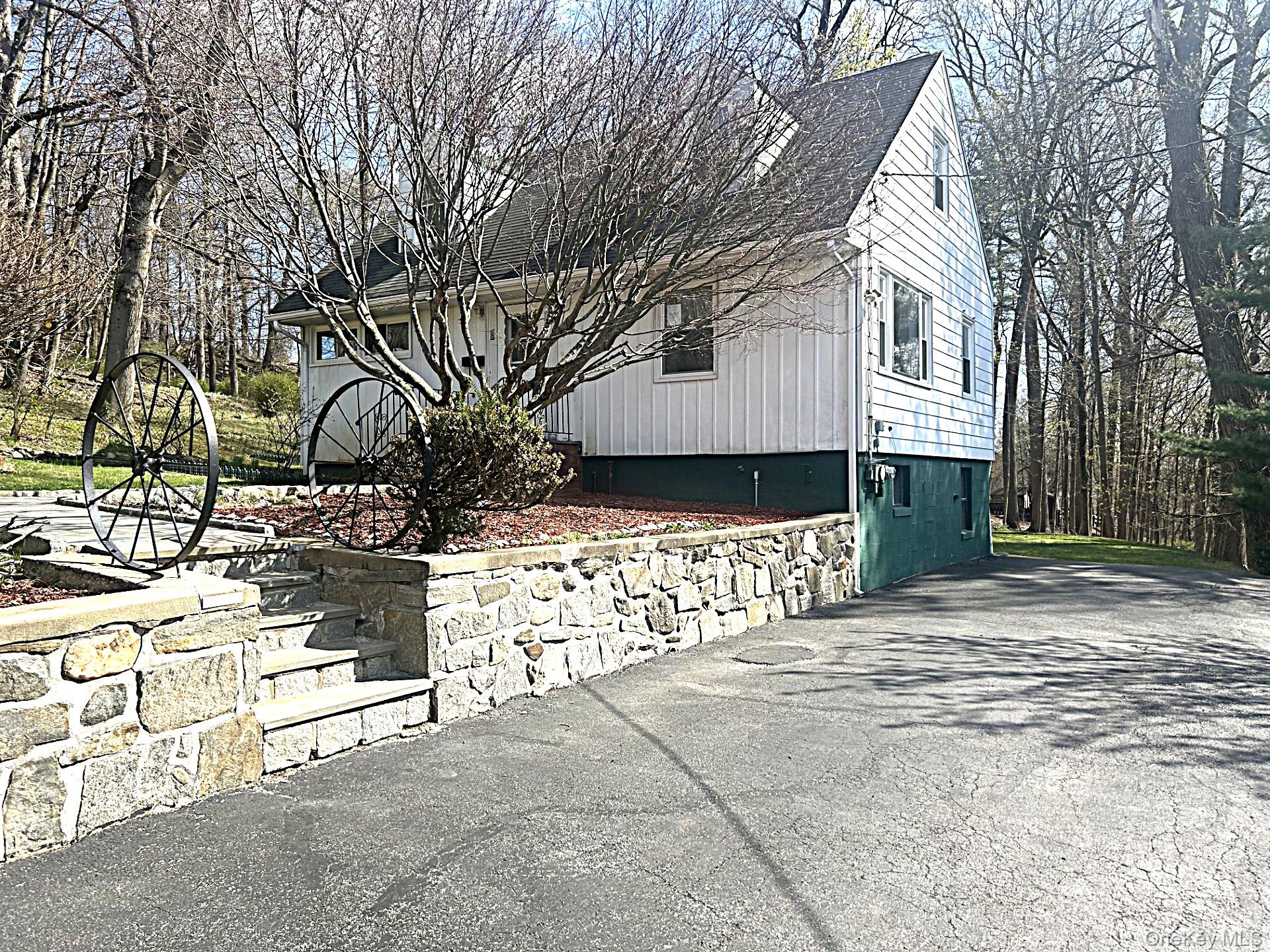 Photo 3 of this property