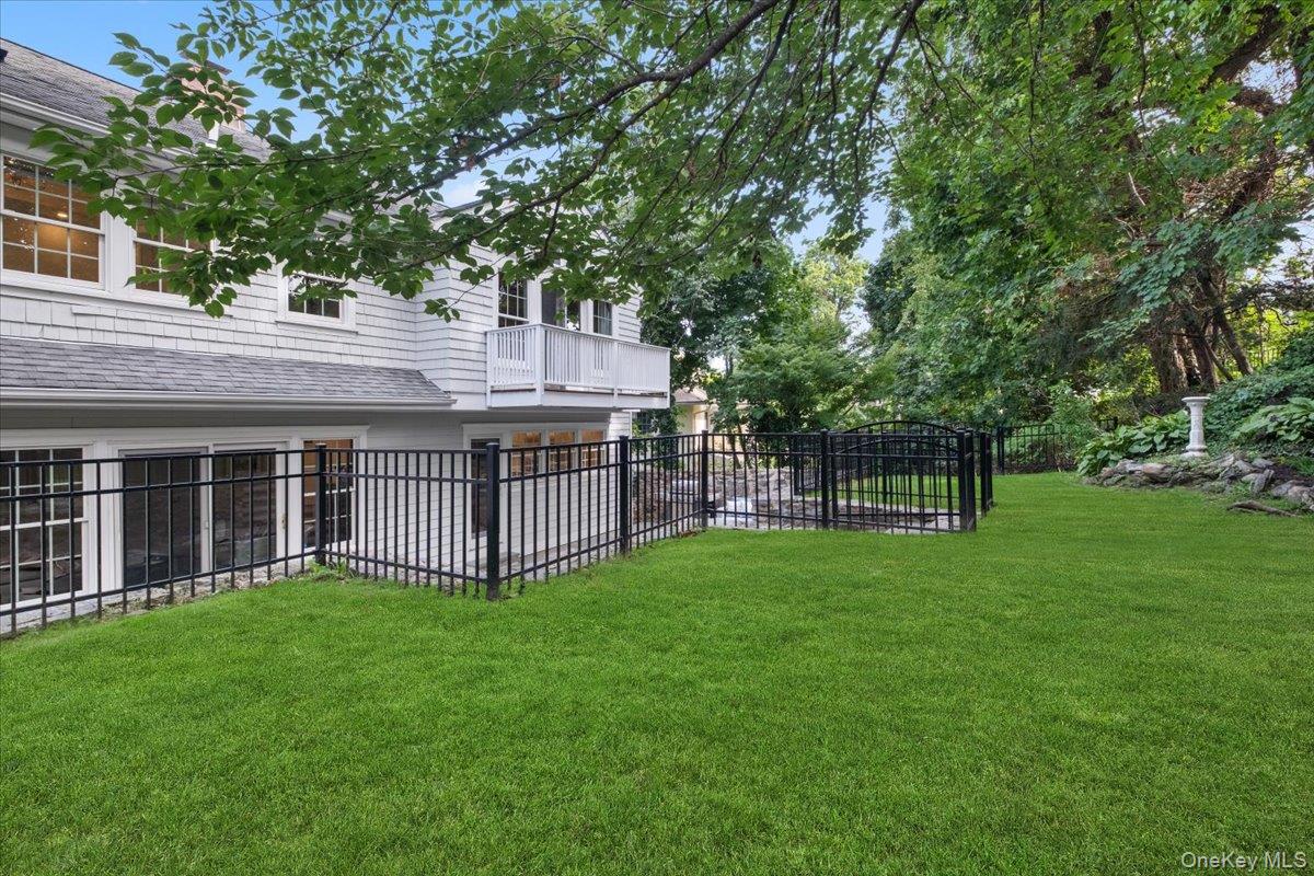 Photo 7 of this property