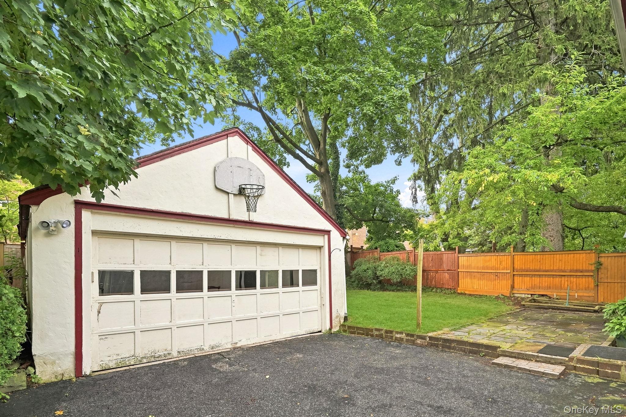 Photo 34 of this property