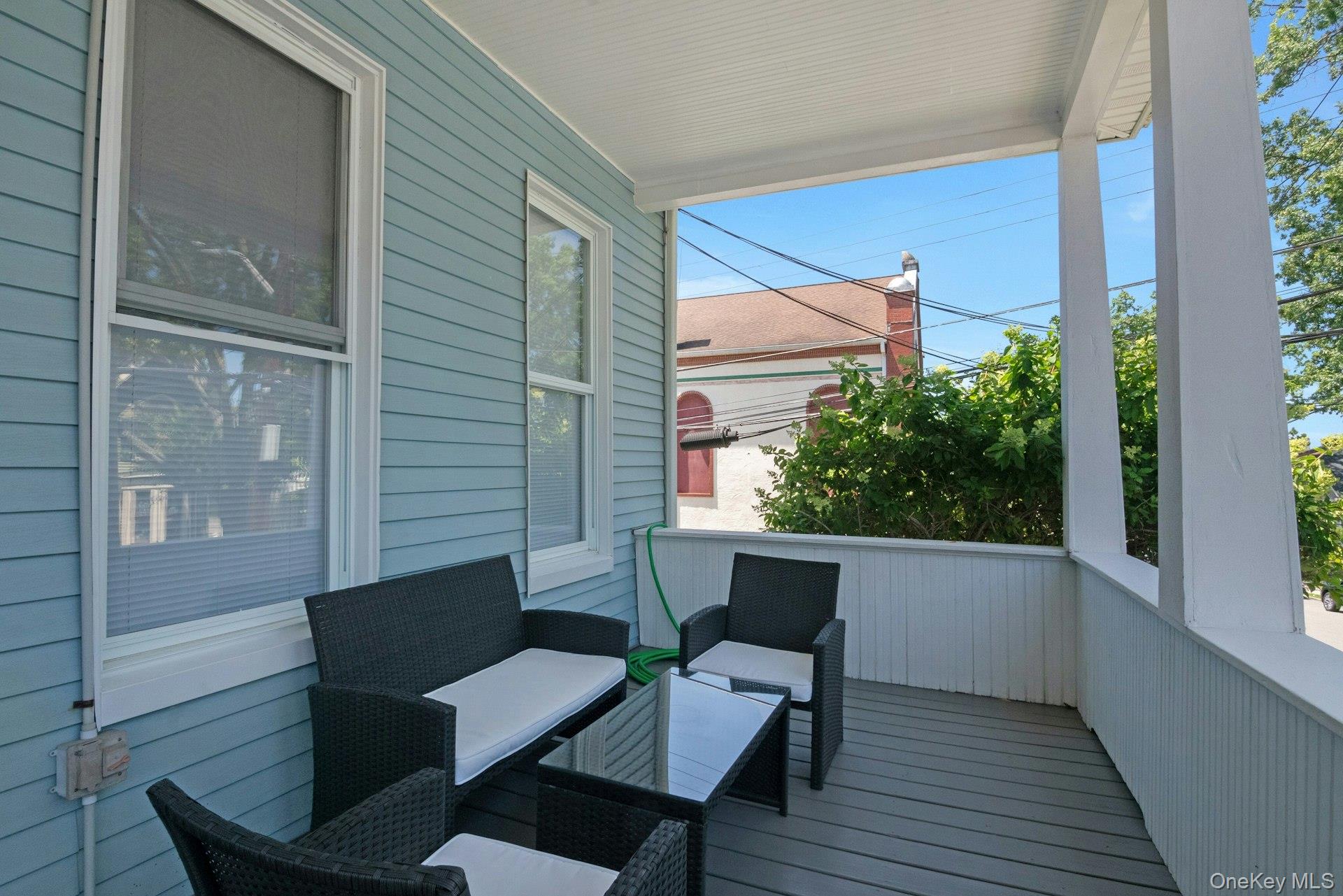 Photo 4 of this property