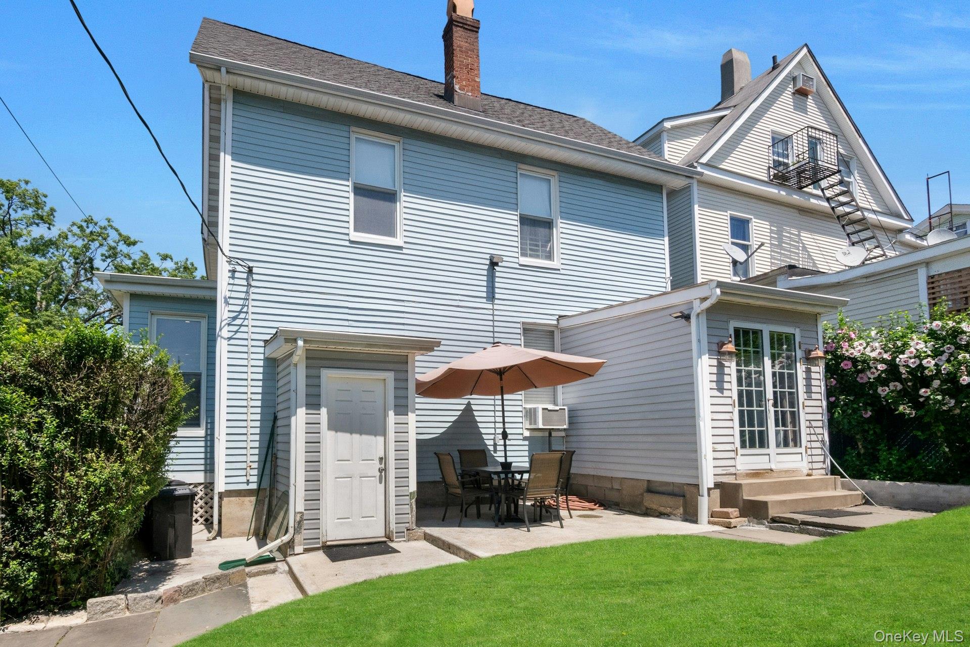 Photo 5 of this property