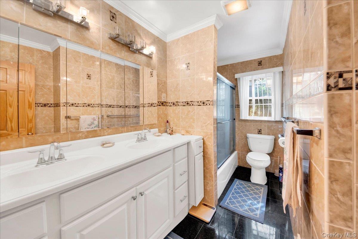 Photo 33 of this property