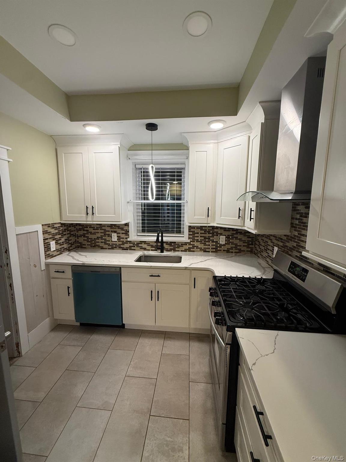 Photo 6 of this property