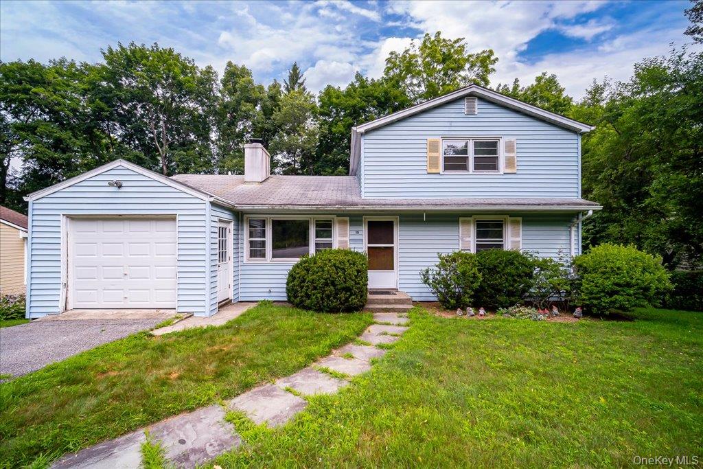 Opportunity awaits in the heart of Katonah! Nestled on a quiet cul-de-...