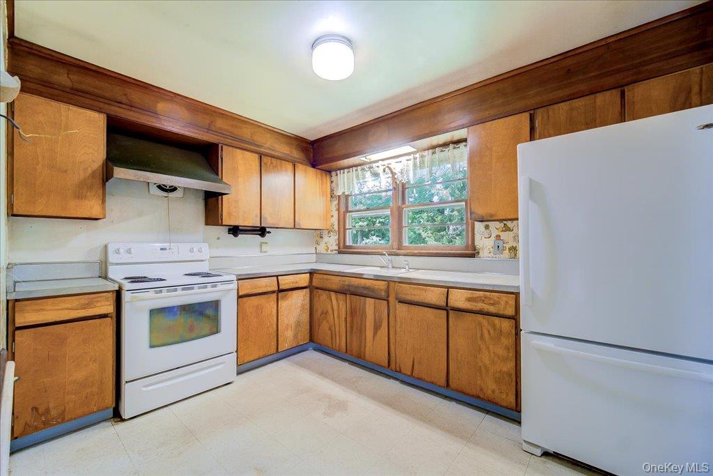 Photo 13 of this property