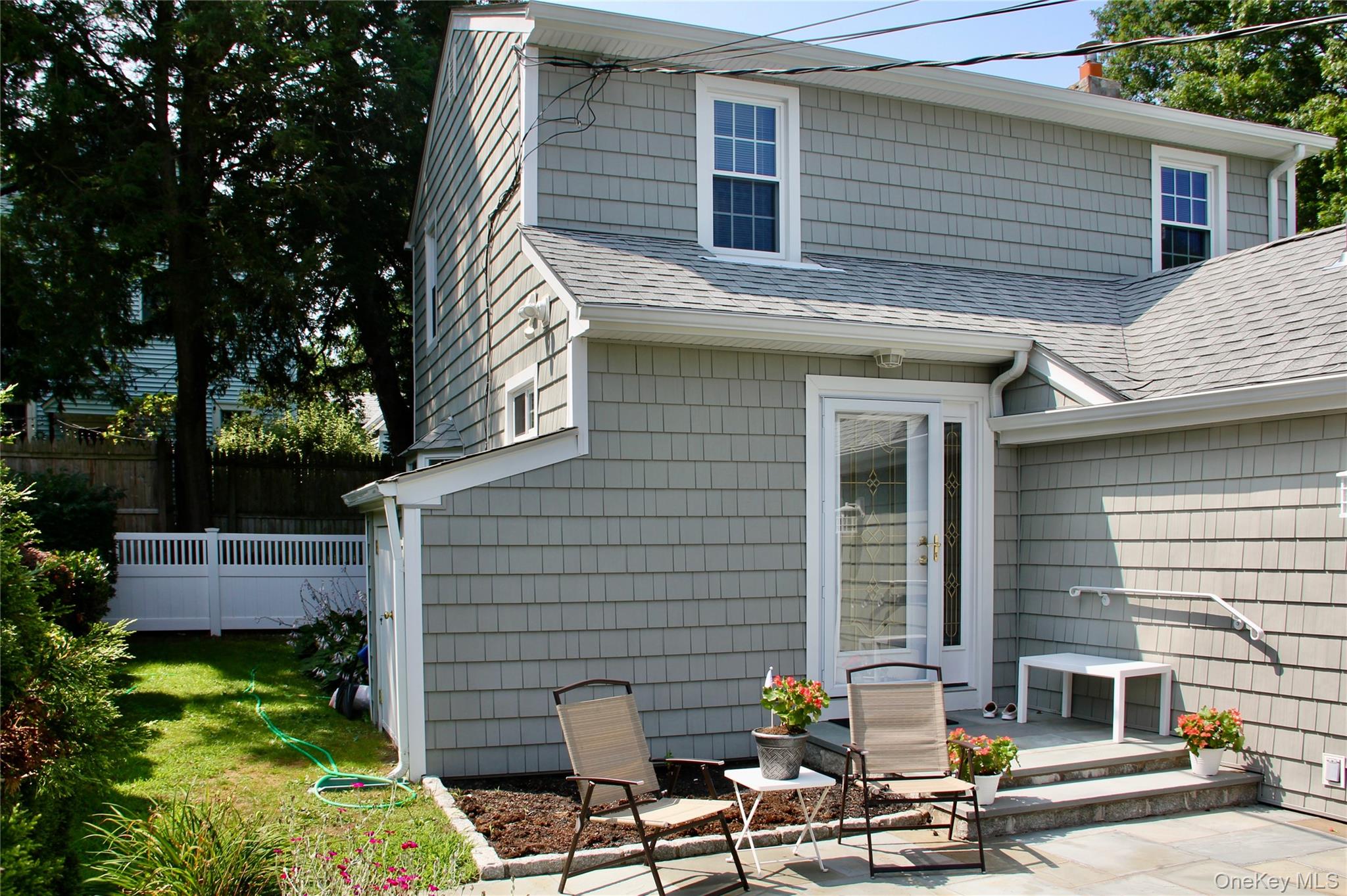 Photo 8 of this property