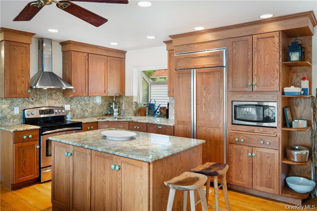 Photo 7 of this property