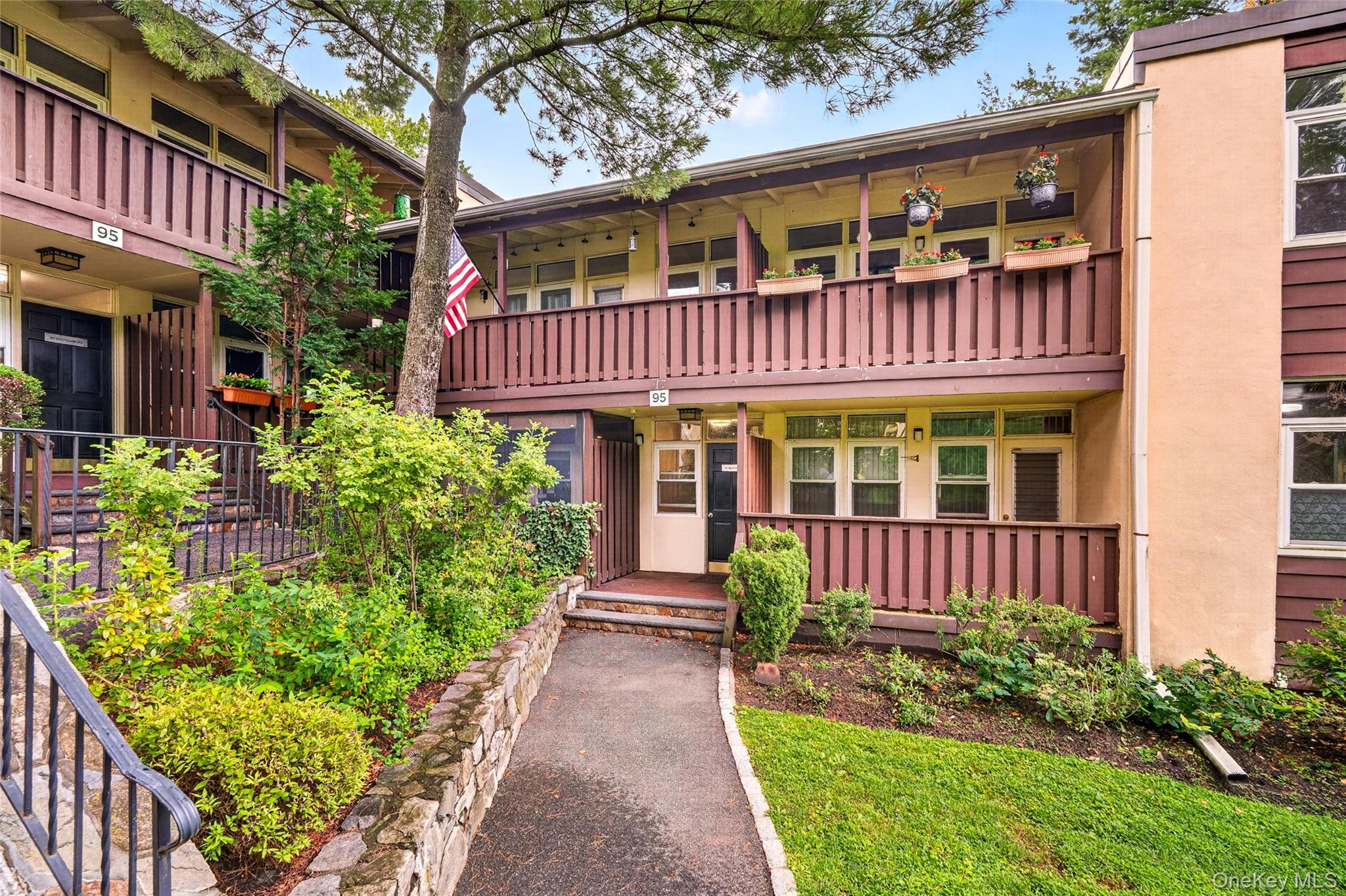 Photo 4 of this property