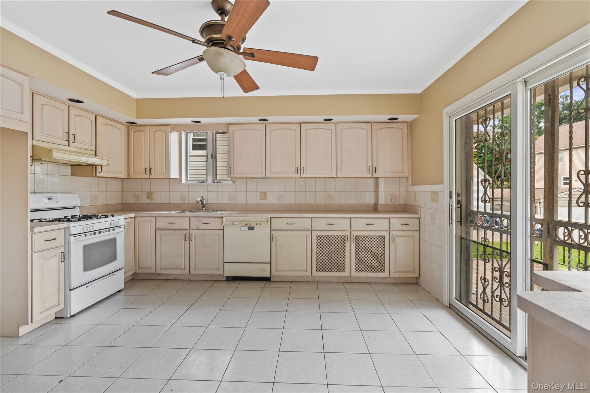 Photo 5 of this property