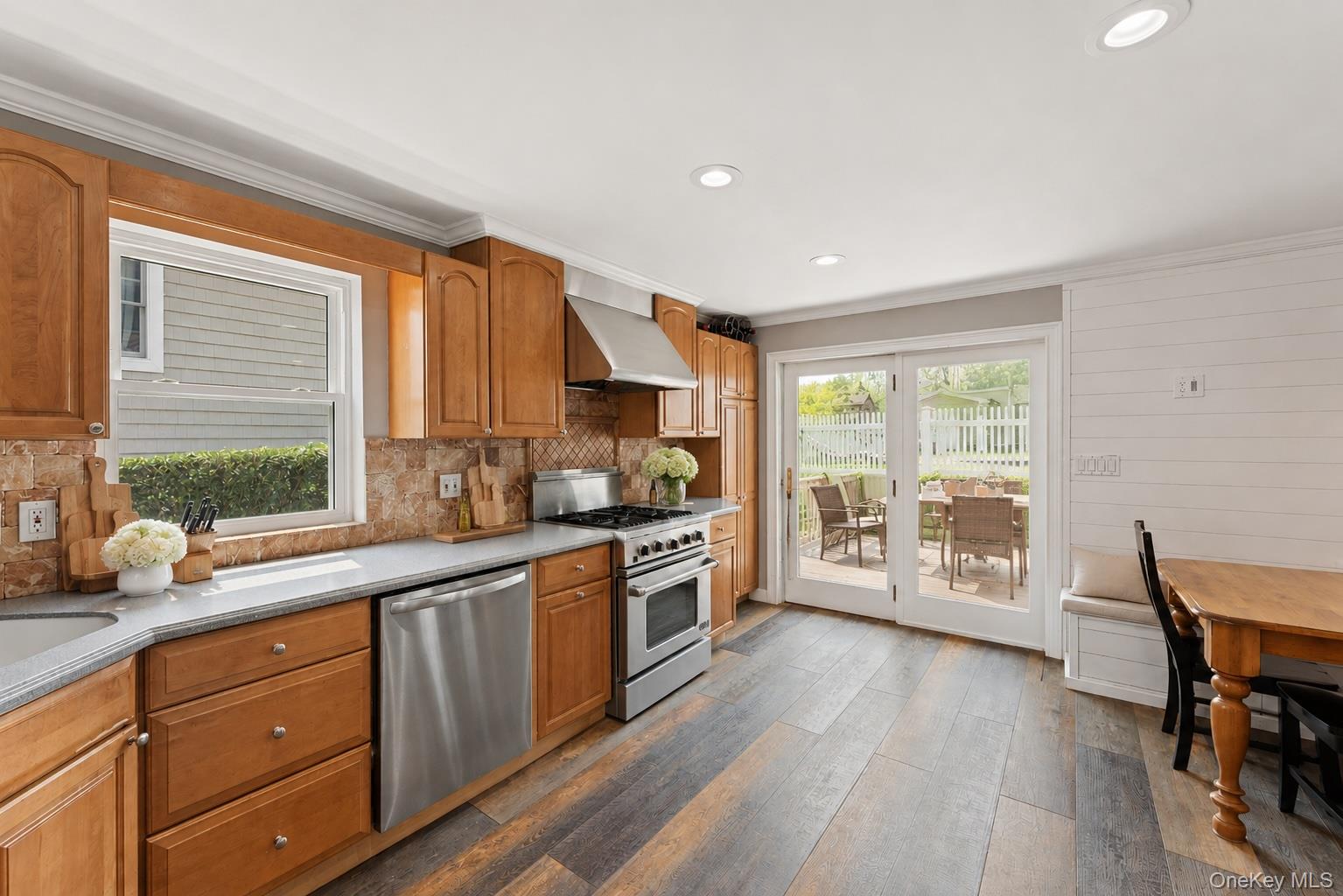 Photo 7 of this property