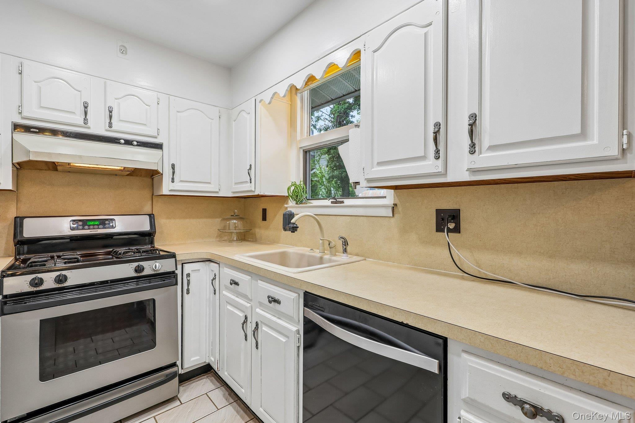 Photo 8 of this property