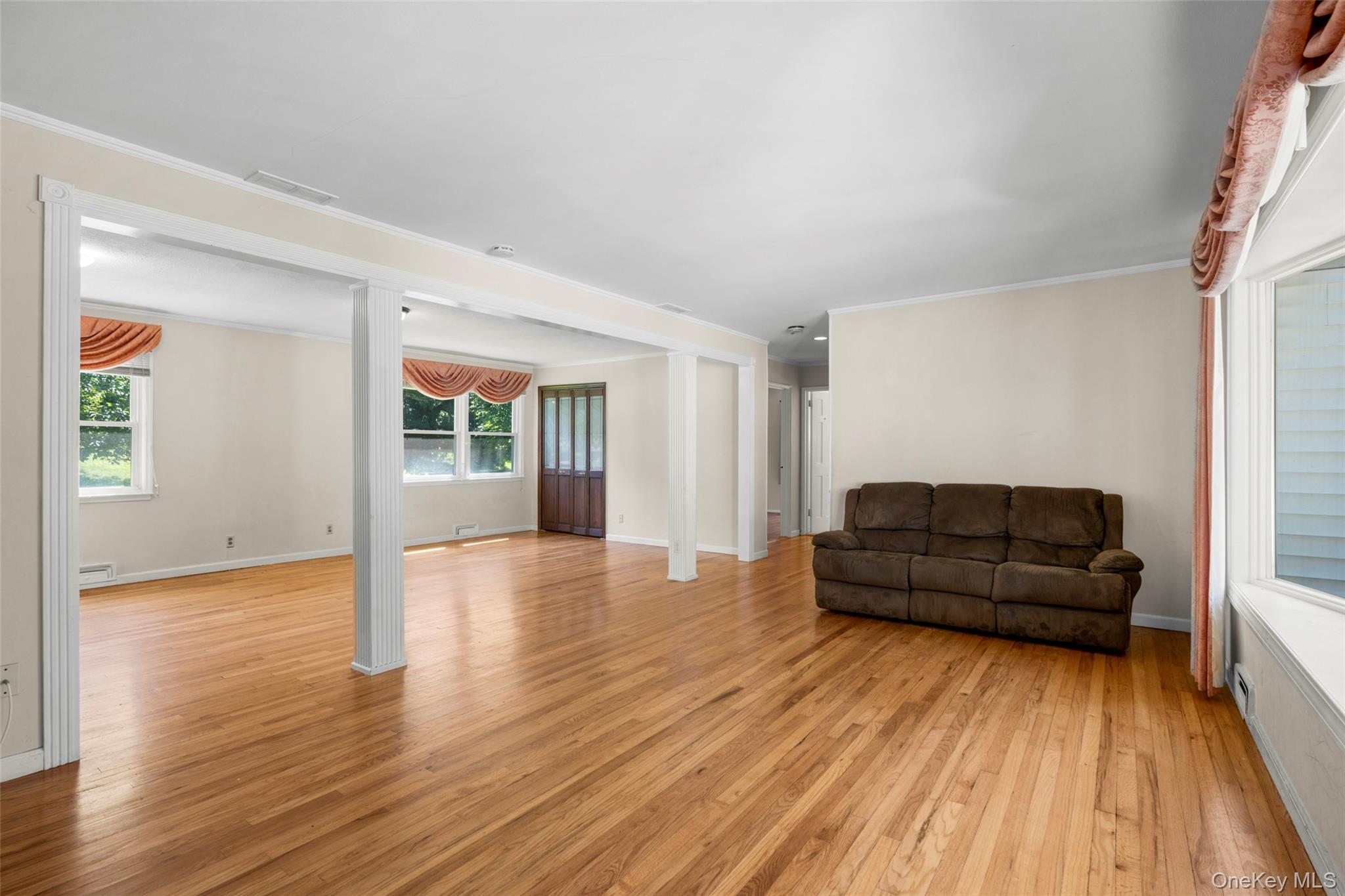 Photo 3 of this property