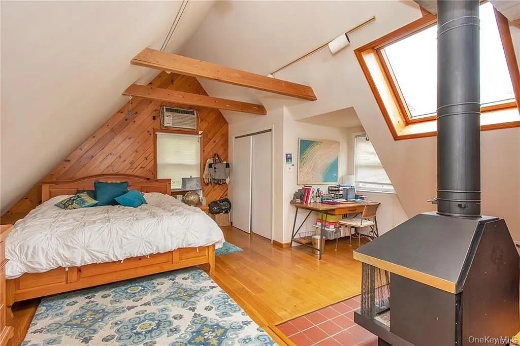 Photo 11 of this property