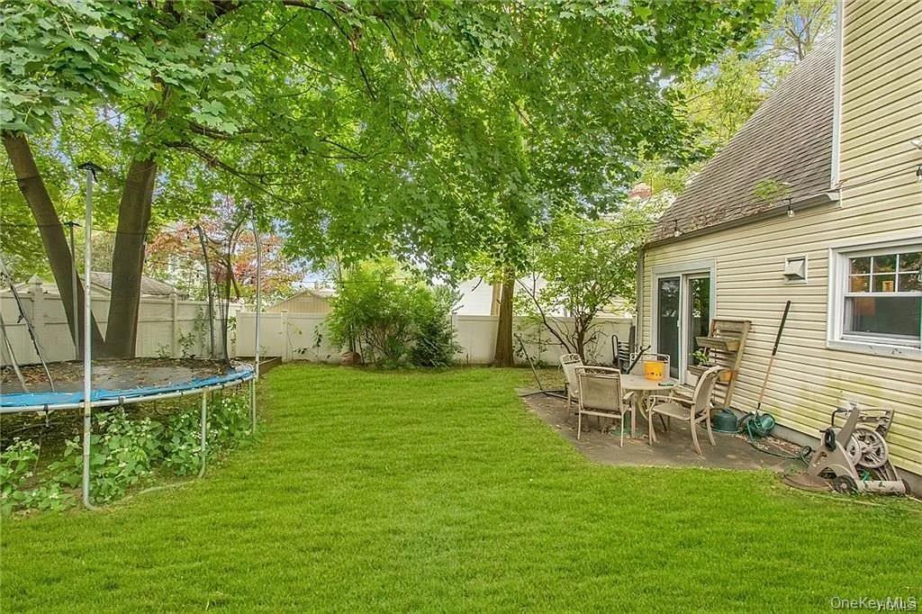 Photo 18 of this property