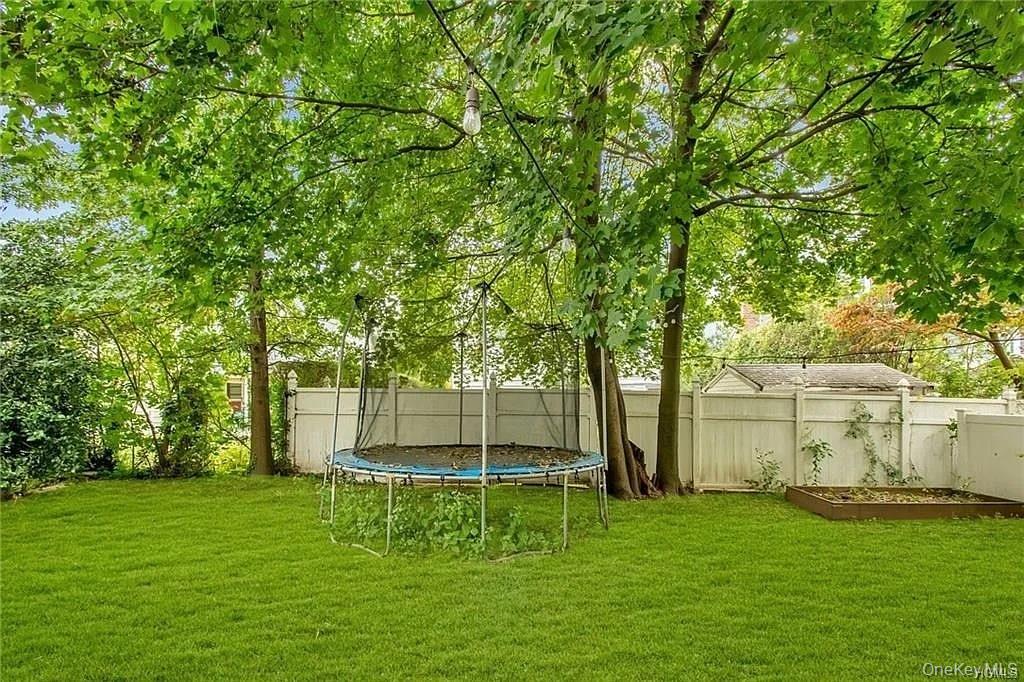 Photo 17 of this property