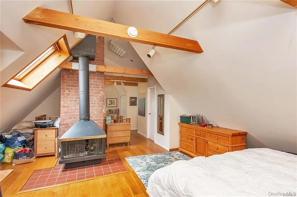 Photo 10 of this property