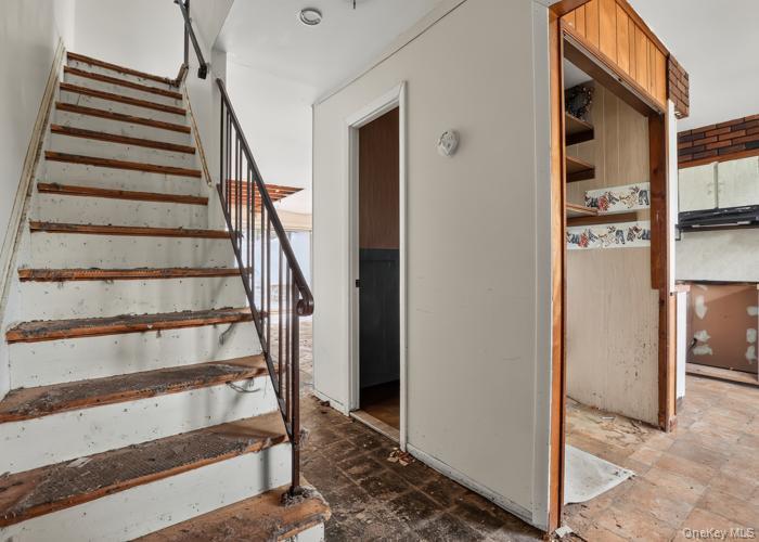Photo 4 of this property