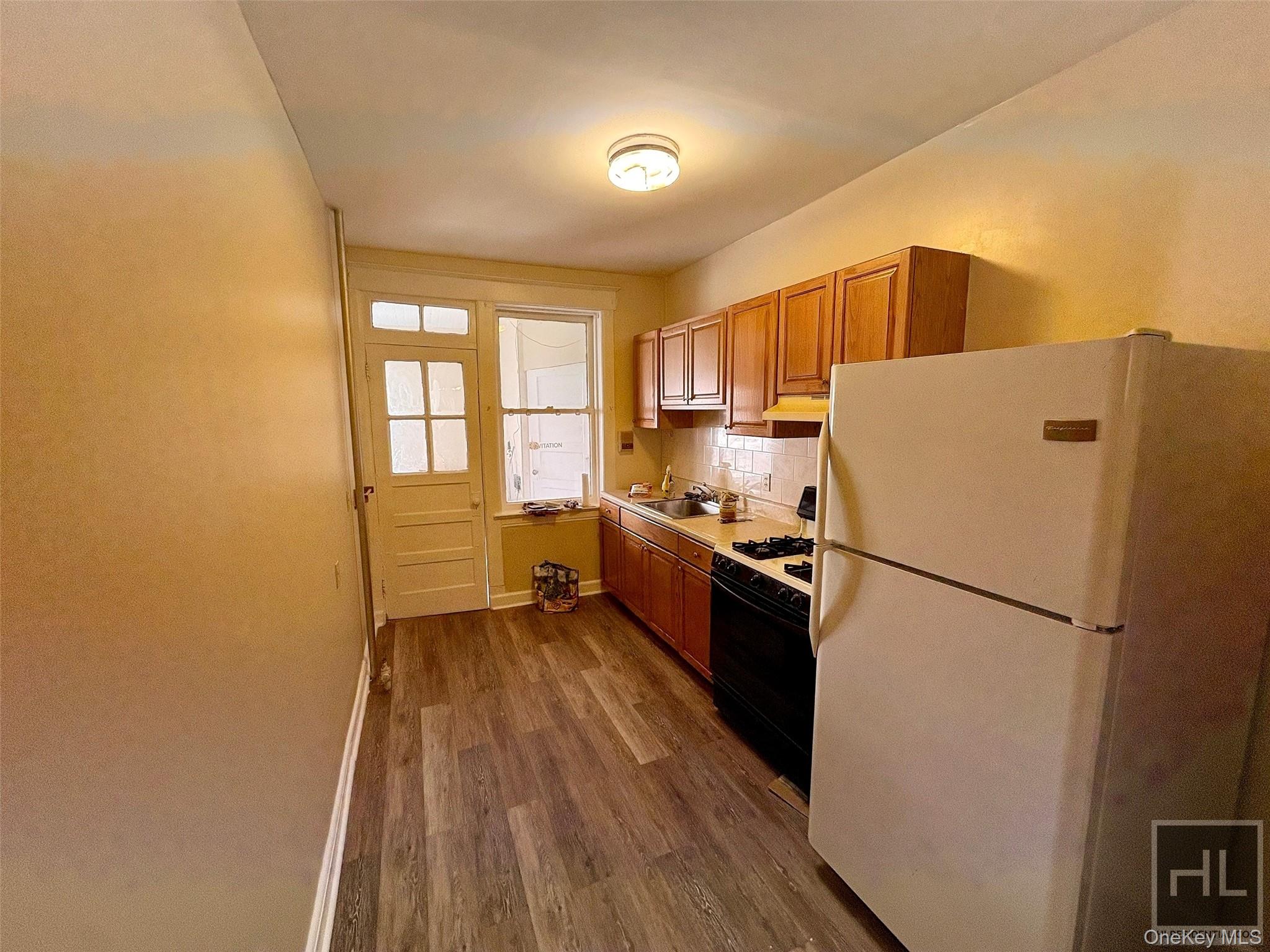 Photo 9 of this property