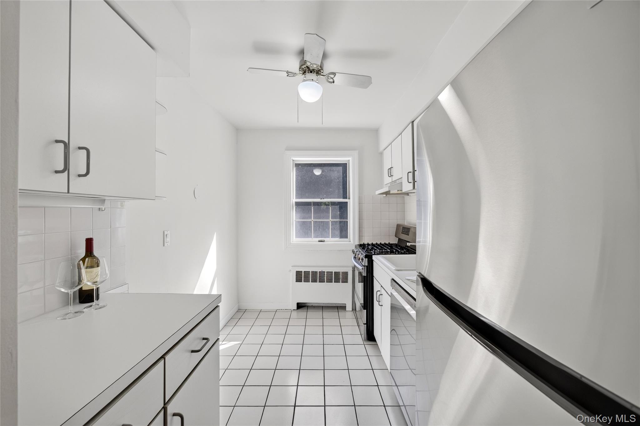 Photo 4 of this property